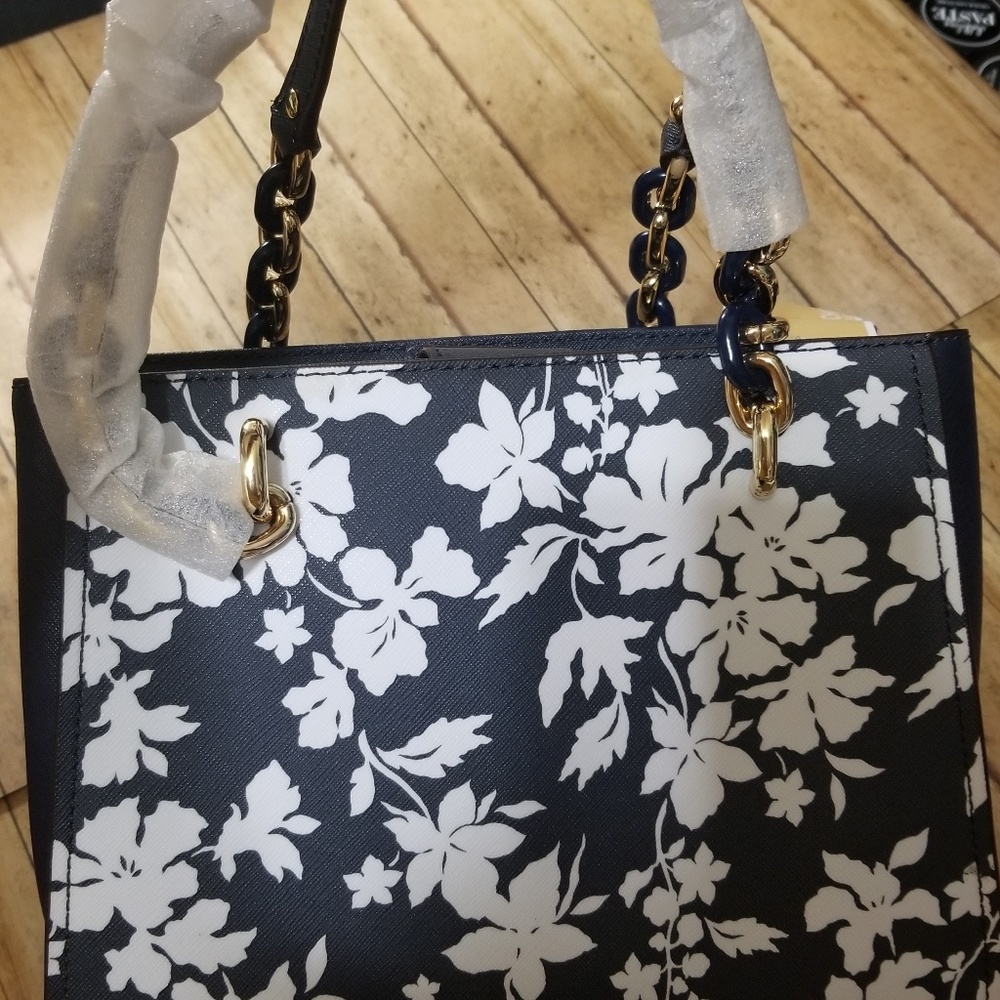 Michael Kors Medium Tote